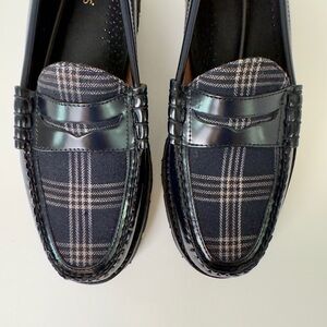 G.H. Bass Larson Plaid Super Lug Loafers (Navy)
